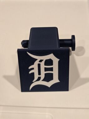 Detroit Tigers Black Hitch Cover with White 'D' Logo